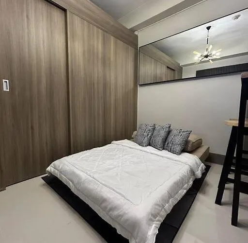 Apartment Balay Mulano At Fame Residences Mandaluyong L With Balcony Pool View L 200mbps Wifi *