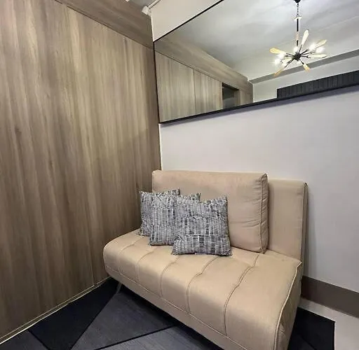 Balay Mulano At Fame Residences Mandaluyong L With Balcony Pool View L 200mbps Wifi Apartment