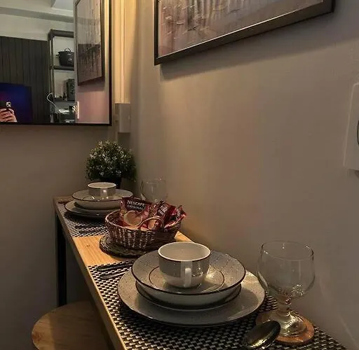 Balay Mulano At Fame Residences Mandaluyong L With Balcony Pool View L 200mbps Wifi * Manila